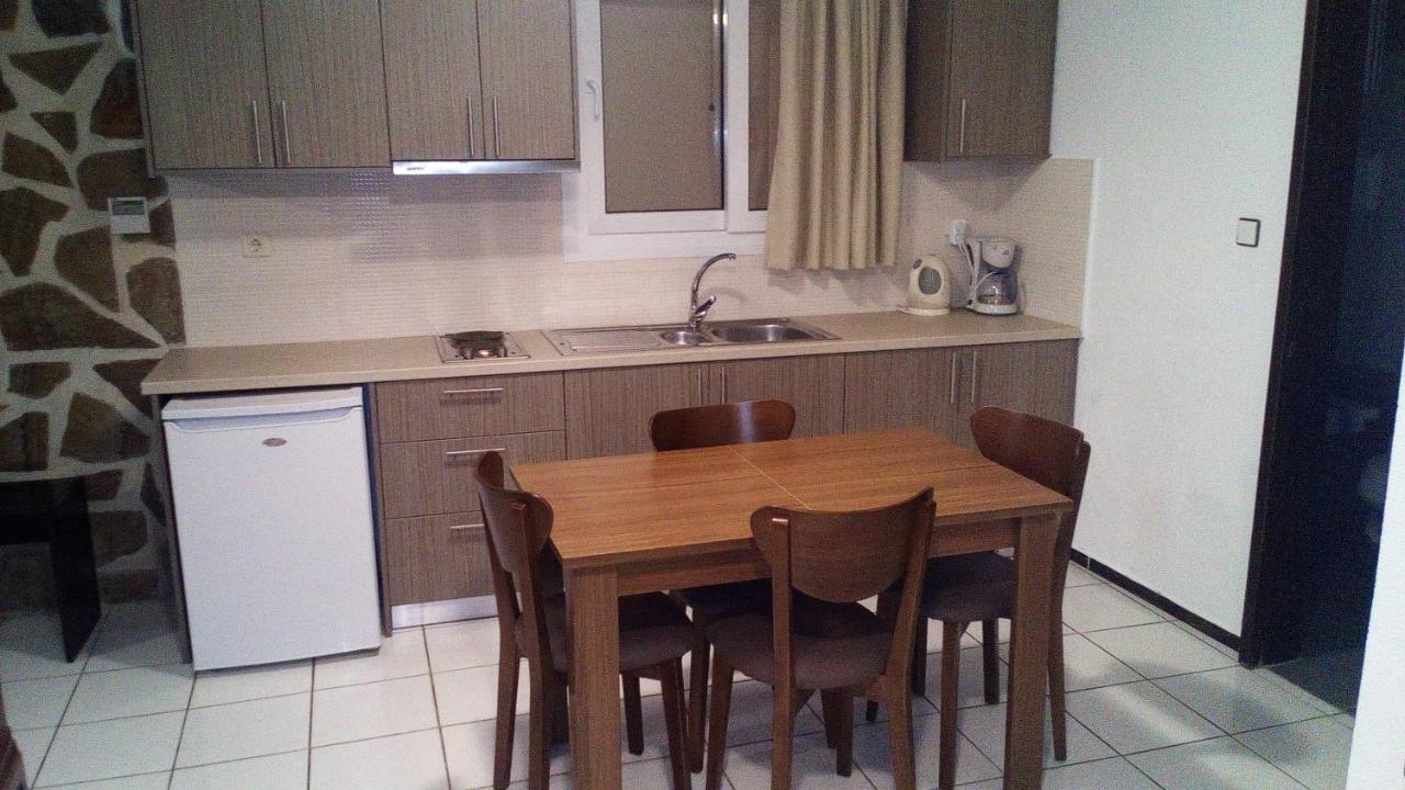 Emporeiós Amimaya Apartments חדר תמונה